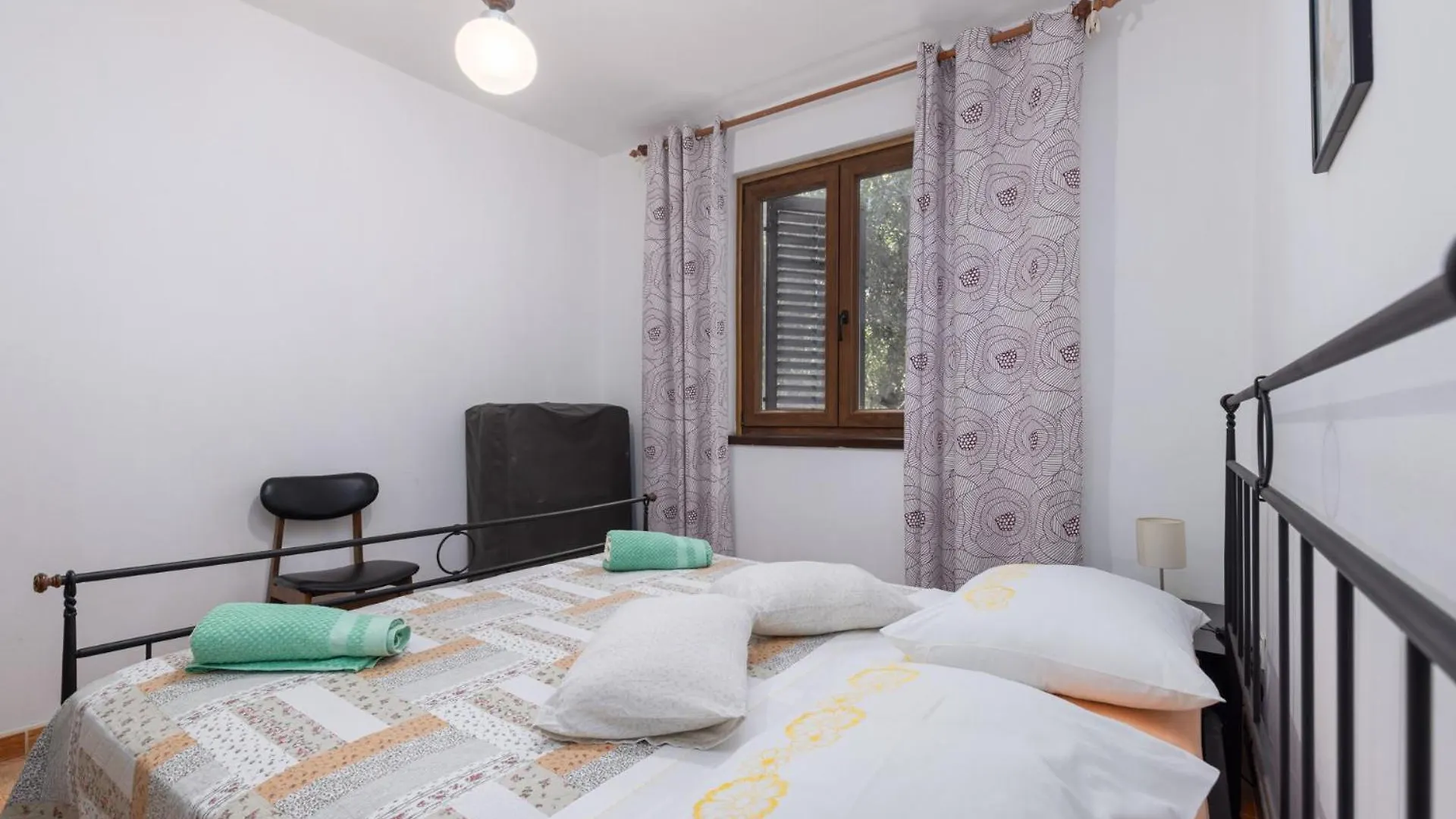 Palman Apartments With Free Parking Πόρετς
