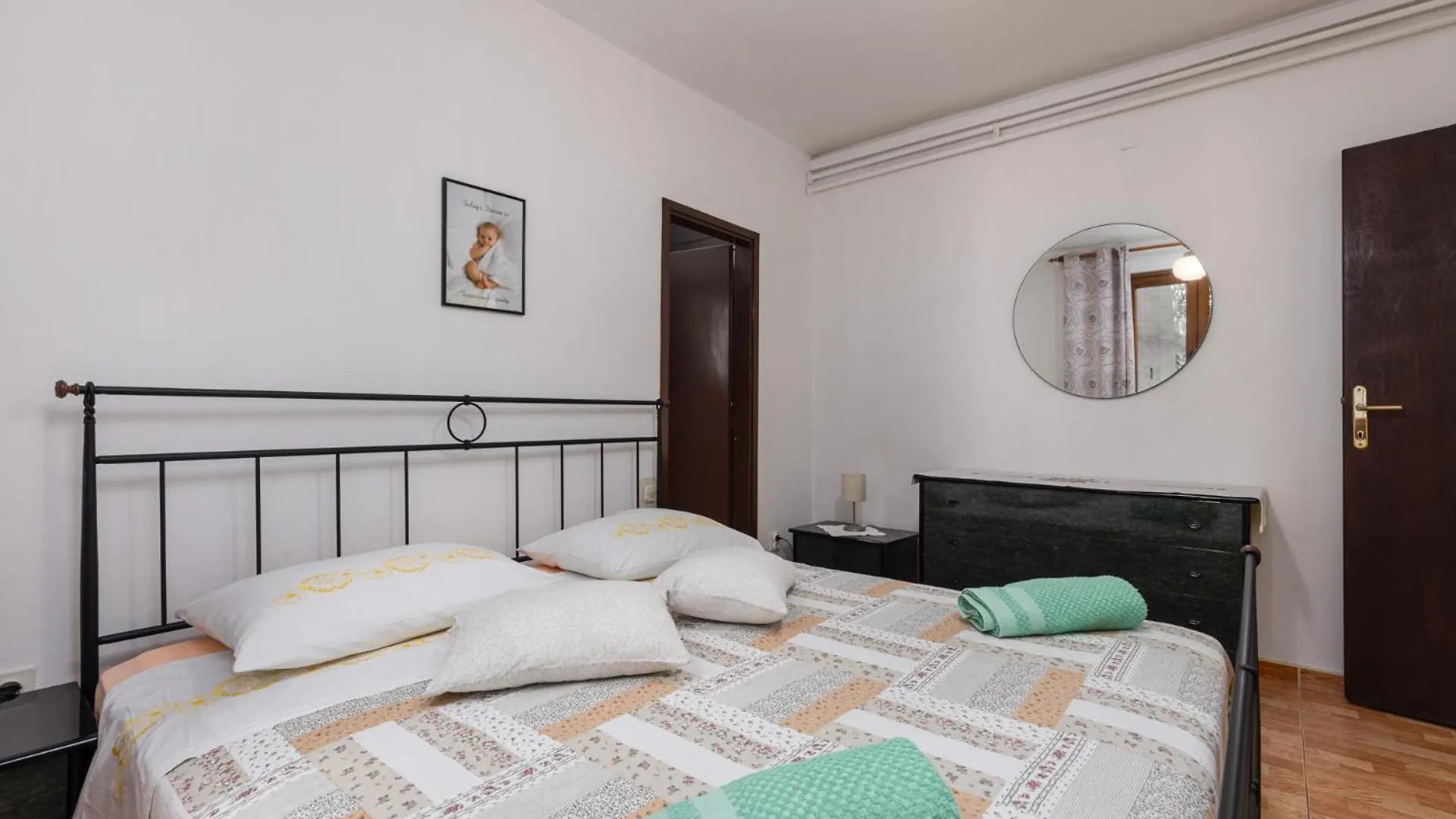 Palman Apartments With Free Parking Πόρετς 0*,  Κροατία