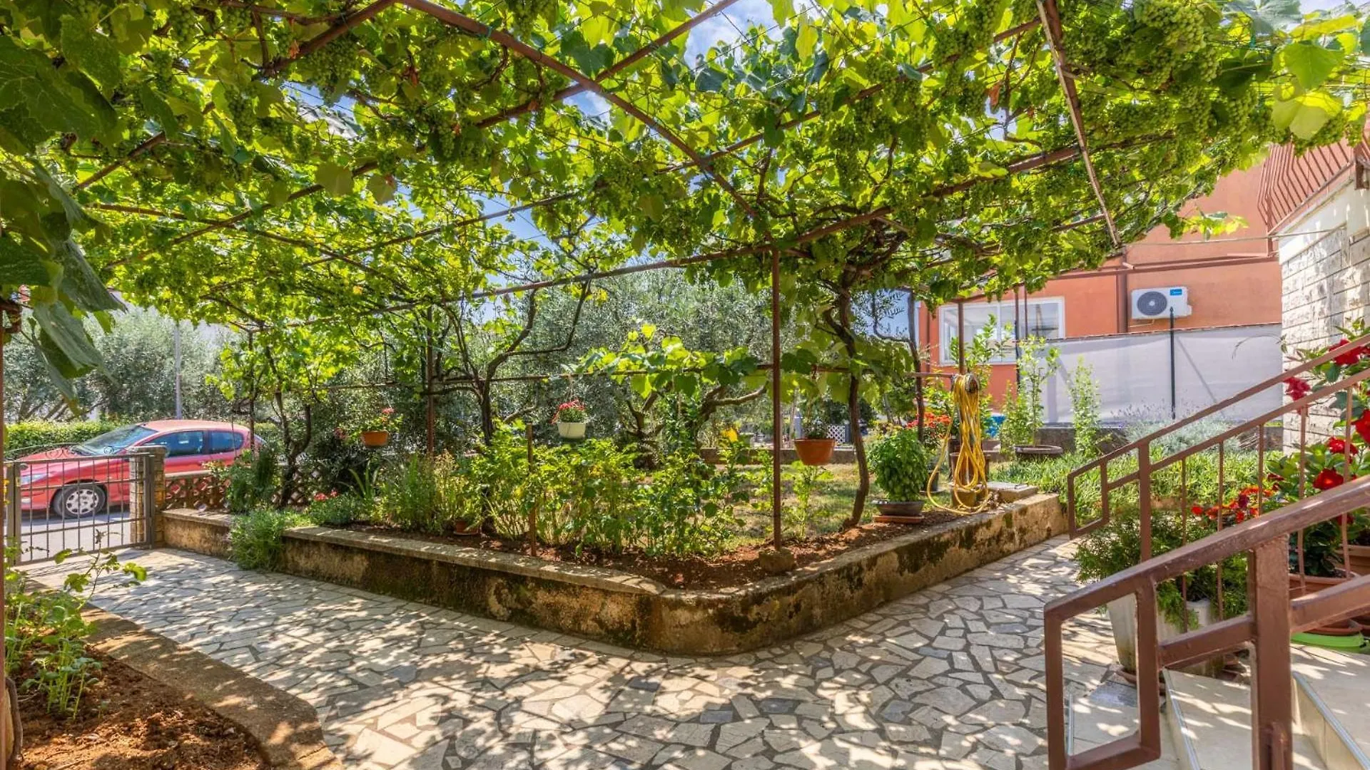 Palman Apartments With Free Parking Poreč