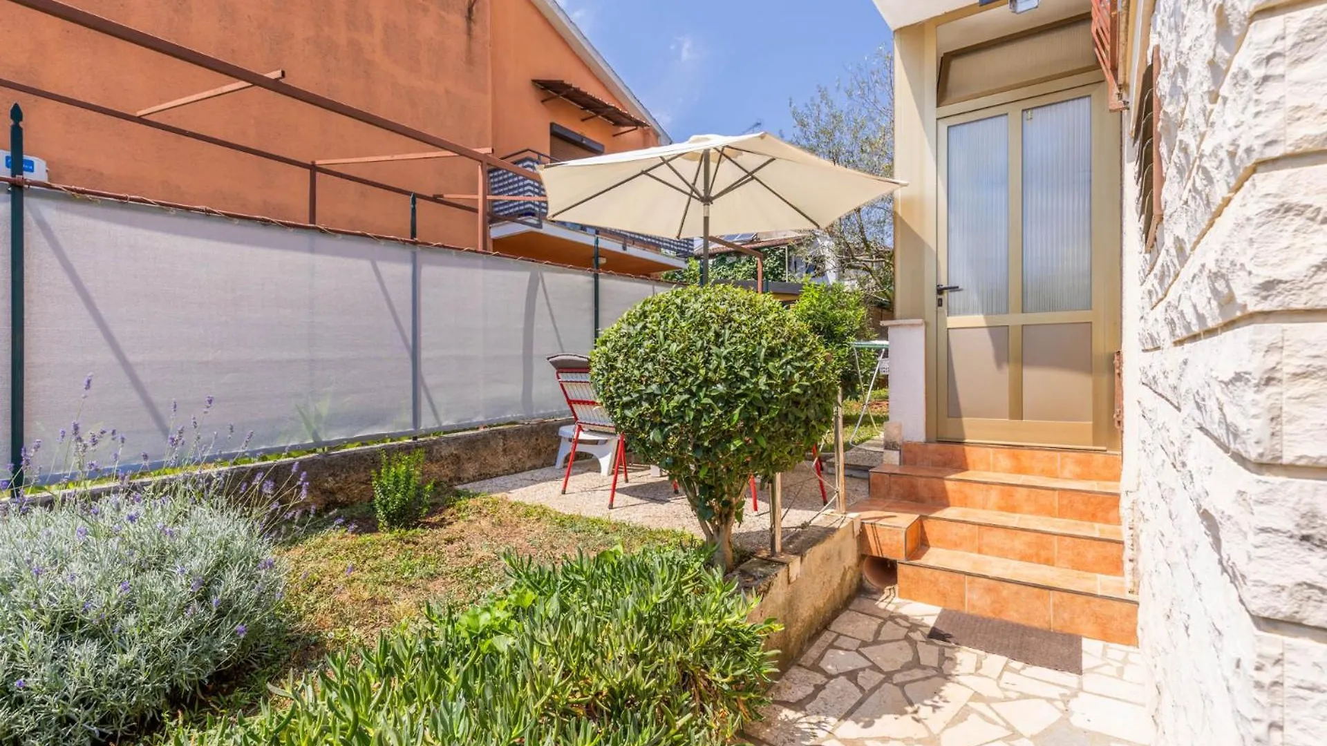 Palman Apartments With Free Parking Poreč 0*,