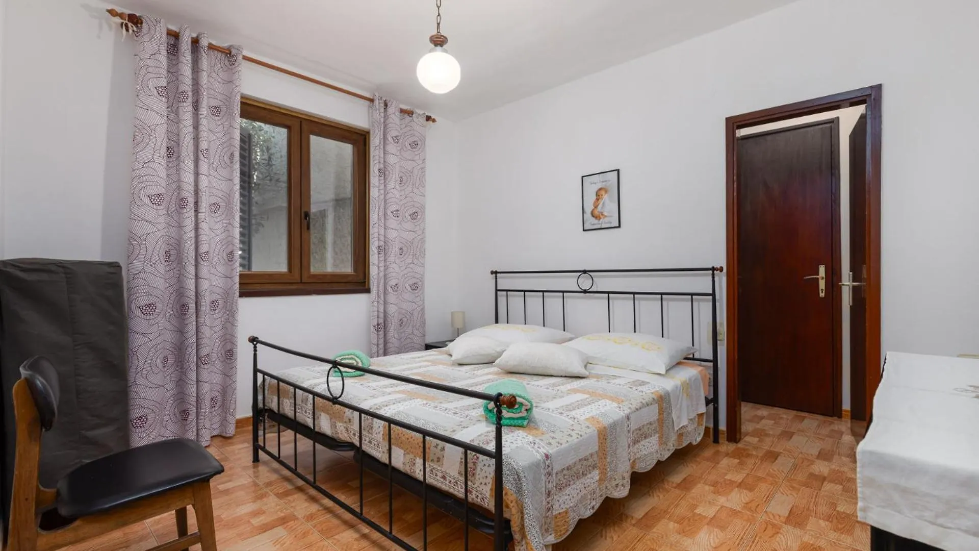 Palman Apartments With Free Parking Poreč 0*,