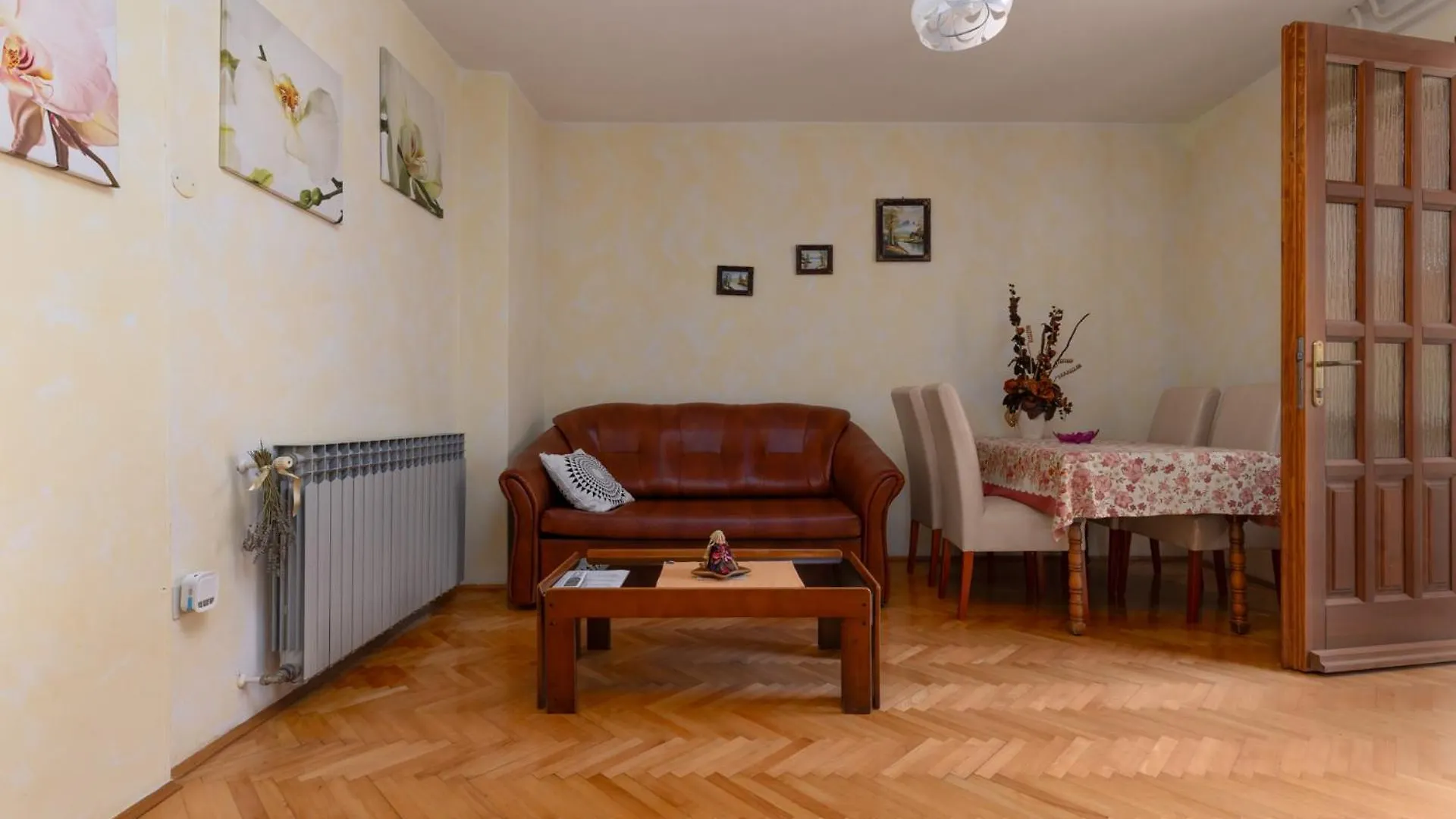 Palman Apartments With Free Parking Poreč