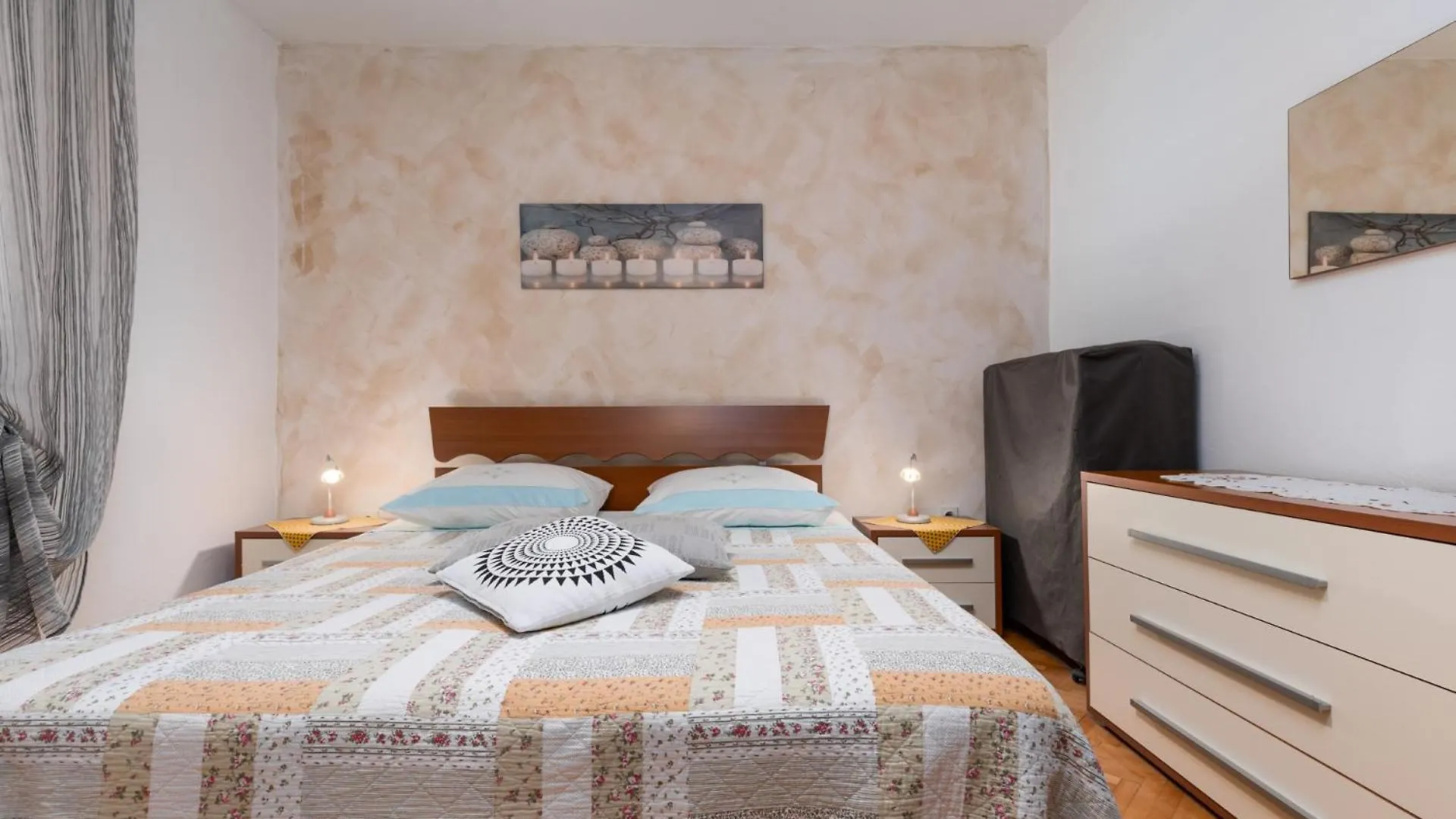 Palman Apartments With Free Parking Poreč Croácia