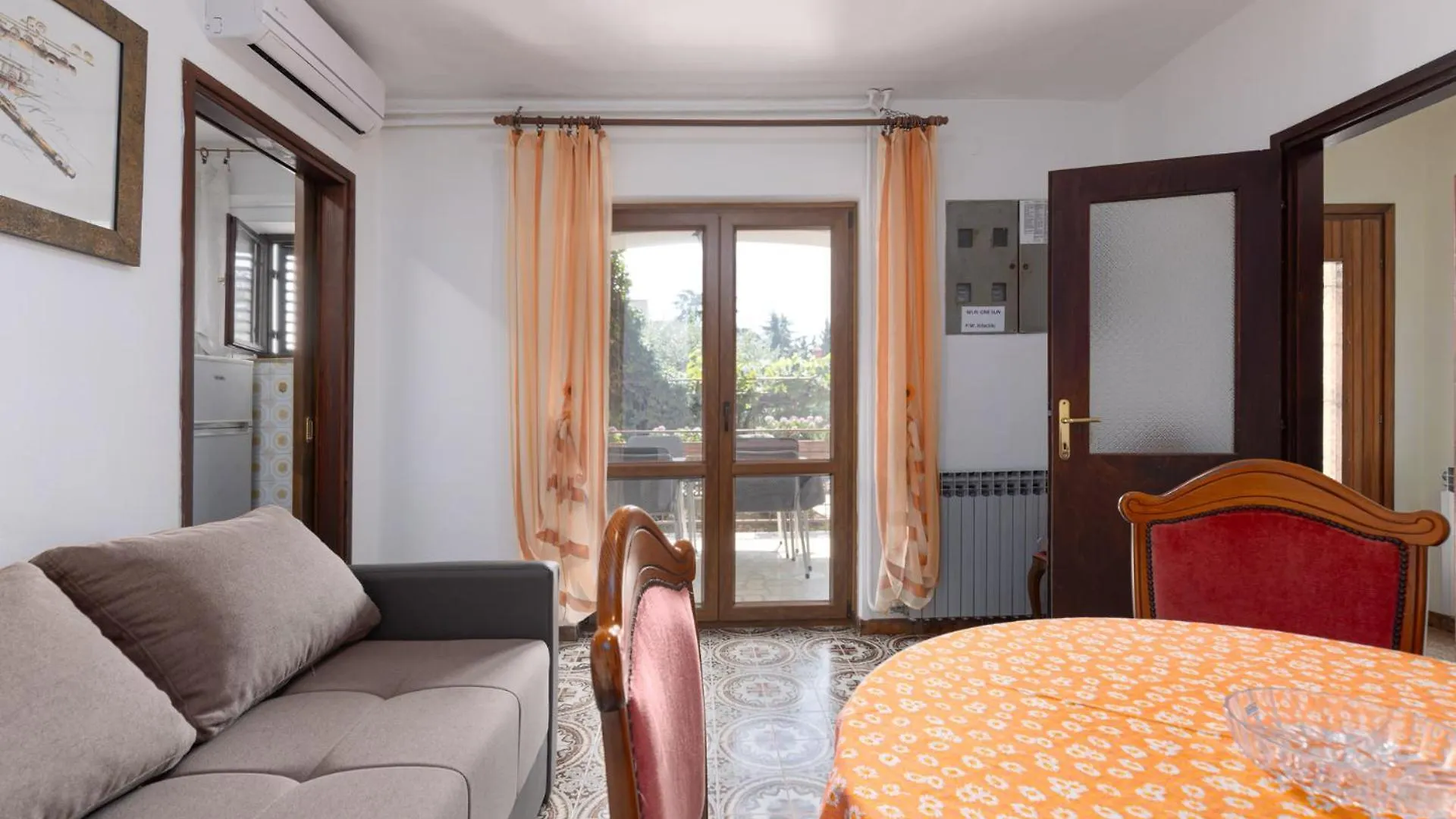 Palman Apartments With Free Parking Poreč